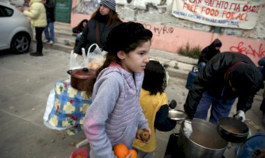BBC: Afrika'da değil, İtalya'da 700 bin çocuk gıda yardımına ihtiyaç duyuyor