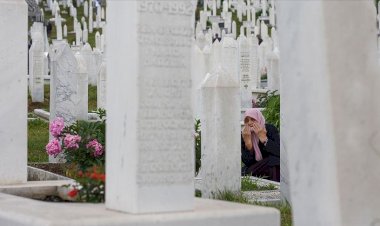 Bosna Hersek şehitleri dualarla anıldı