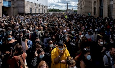 Fransa’da binlerce kişi ABD'deki polis şiddetini protesto etti