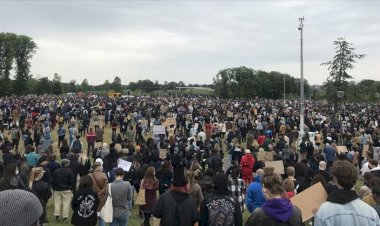 Hollanda'da ırkçılık ve ayrımcılık protesto edildi