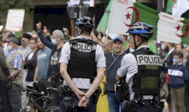 Cezayir ve Fransa uzlaşarak sömürge dönemiyle hesaplaşmaya çalışıyor