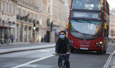 İngiltere'de yeni koronavirüs kısıtlamaları açıklandı