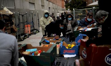 Kovid-19 İspanya'da gıda yardımları kuyruğunu uzattı