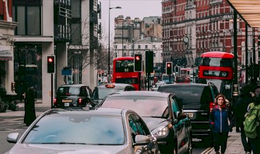İngiltere 2030’da benzinli ve dizel araç satışını yasaklayacak