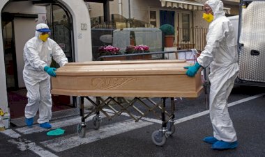 İtalya'da bir günde COVID-19'dan 853 ölüm