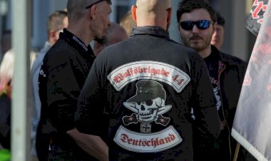 Almanya'da ırkçı 'Sturmbrigade 44' örgütü yasaklandı