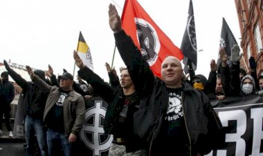 Almanya'da seçmenlerin yüzde 8'i aşırı sağ görüşe sahip