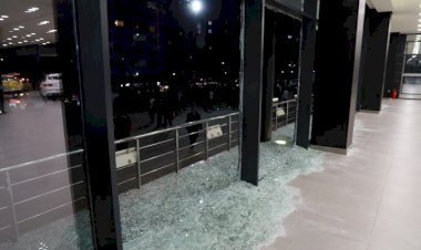 Erbil'de ABD askeri üssünün de bulunduğu havaalanına 14 katyuşa füzesi fırlatıldı