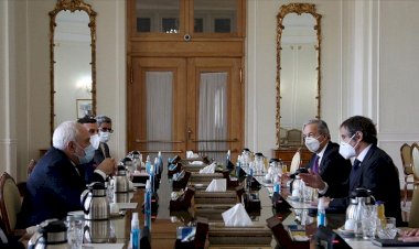 Uluslararası Atom Enerjisi Ajansı Başkanı Grossi Tahran'da İran Dışişleri Bakanı Zarif'le görüştü