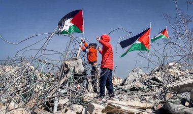 Siyonist rejim Mescid-i Aksa Koruma Müdürü’nün evini yıkarak 12 çocuğu evsiz bıraktı