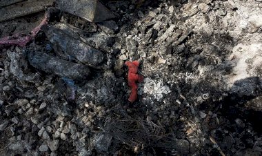 Yunanistan'daki sığınmacı kampında çıkan yangında 6 yaşındaki çocuk öldü