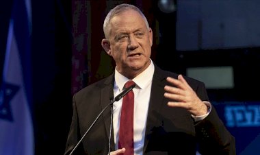 Siyonist rejimin Savunma Bakanı Gantz İran'ın nükleer tesislerini vurmaya yönelik planlarını güncellediklerini söyledi