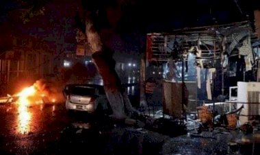 Mogadişu'da bombalı araçla saldırı: 20 ölü