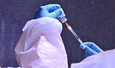 Danimarka, kanda pıhtılaşmaya yol açtığı şüphesiyle AstraZeneca aşısını askıya aldı