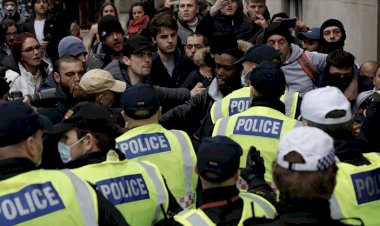 Amsterdam, Londra ve Berlin'de olaylı Covid-19 protestosu