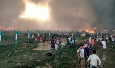 HRW'den Bangladeş'e, kamptaki yangının bilançosunu ağırlaştıran dikenli tellerin kaldırması çağrısı