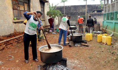 Umut Kervanı Soroti’de bin kişiye yemek verdi