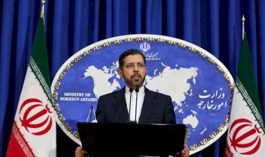 İran Dışişleri Bakanlığı Kızıldeniz'de ülkesine ait bir gemide patlama olduğunu doğruladı