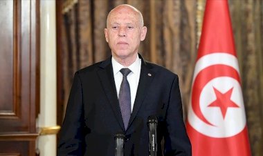 Tunus'ta Cumhurbaşkanı'nın olağanüstü yetkilerini süresiz uzatmasının belirsizliği sürüyor