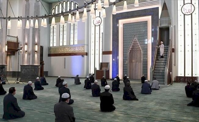 Diyanet'ten bayram namazı ile ilgili açıklama