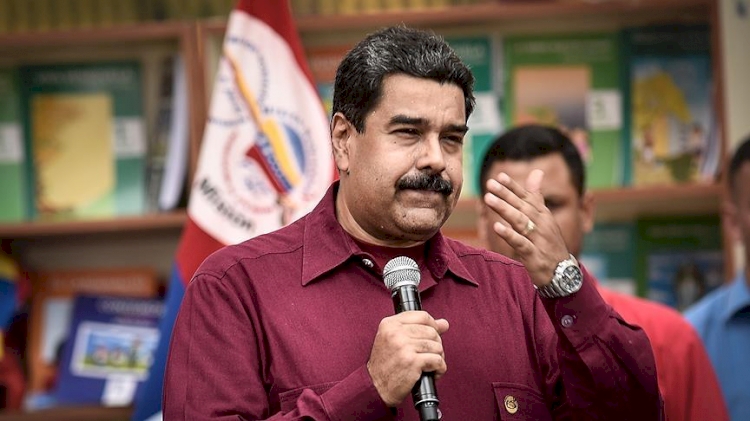 Maduro, görevde kalıp kalmayacağına ilişkin referanduma hazır olduğunu duyurdu