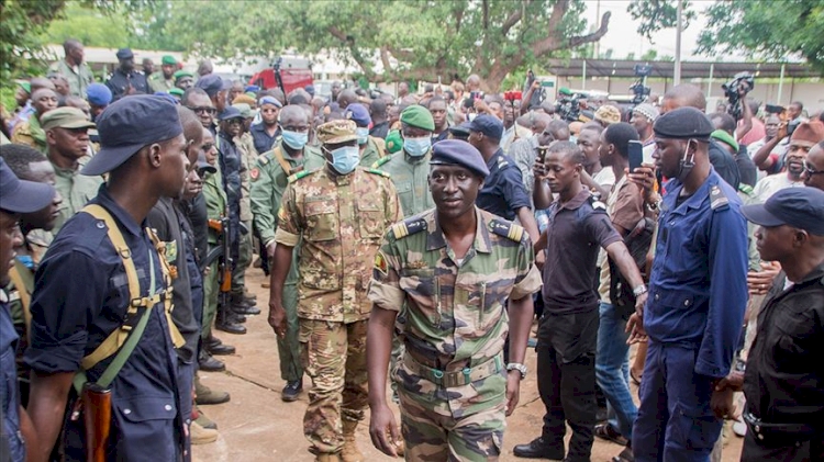 Mali'ye uygulanan yaptırımlar konusunda gözler Batı Afrika blokunda