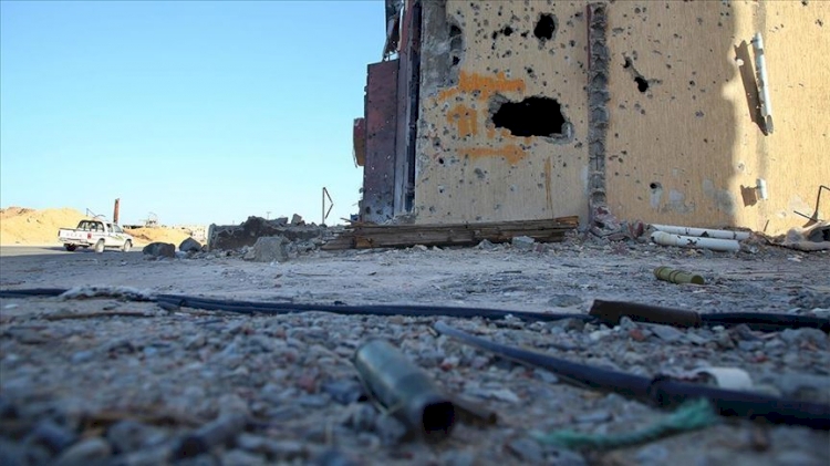 Libya'da Hafter milisleri Sirte'nin Ebu Hadi bölgesini kuşattı