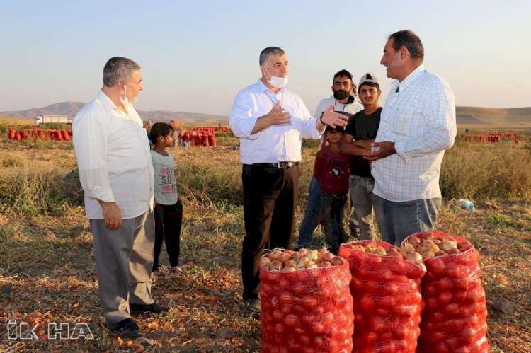 HÜDA PAR'dan mevsimlik işçilere ziyaret
