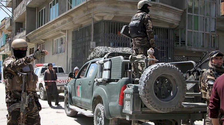 Afganistan'da karakollara saldırı: 11 ölü