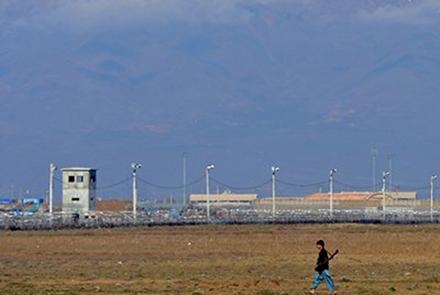 ABD'nin Afganistan'daki hava üssüne roketli saldırı