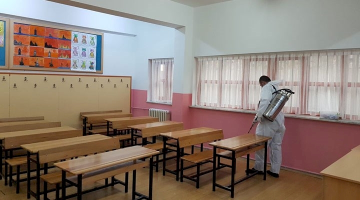 Salgın dünya genelinde eğitimi de sekteye uğrattı