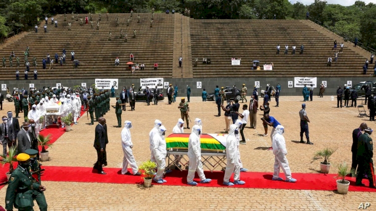 Zimbabve'de 4 bakanın Kovid-19'dan ölmesinin ardından memurlar evden çalışmaya başladı