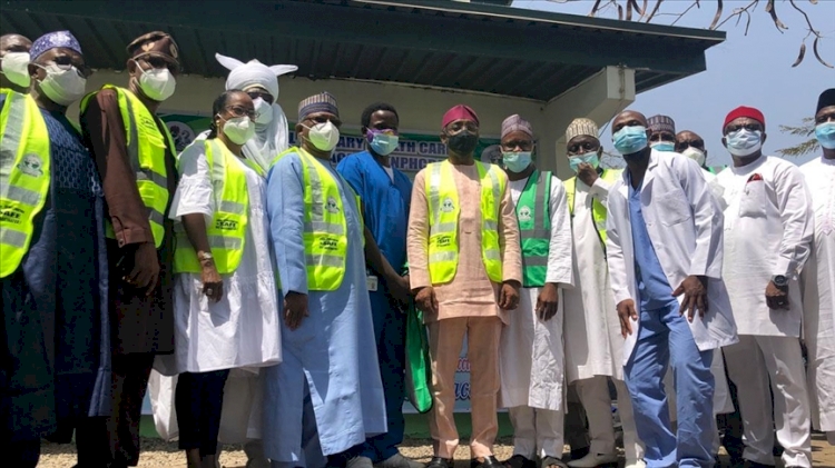 Nijerya'da maaşları ödenmeyen doktorlar süresiz greve başladı