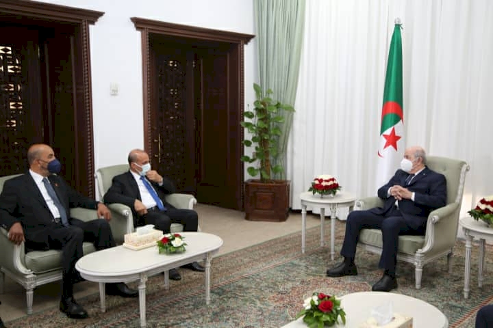 Cezayir: Libya'nın uzlaşı görüşmelerine ev sahipliği yapmaya hazırız