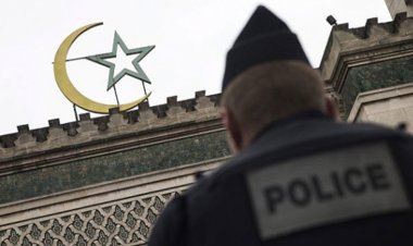 Fransa Anayasa Konseyi, Müslümanları hedef alan tartışmalı yasayı onayladı