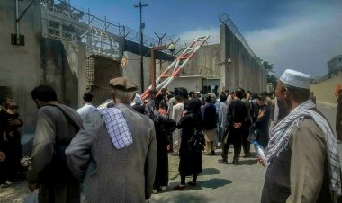 'Fransa eski Afgan çalışanlarını yüz üstü bıraktı'