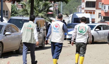 Hayır kurumları sel felaketinin yaşandığı Bozkurt'ta