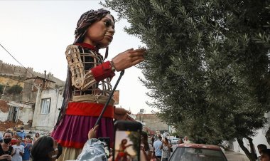 Suriyeli çocukların simgesi Kukla Amal 'Müslümün olduğu' gerekçesiyle Yunanistan'da engellendi