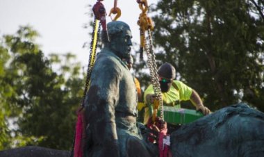 ABD'de kölelik yanlısı General Lee'ye ait heykel yıkılıyor