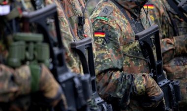 Alman ordusunda aşırı sağ eğilimi: 8 adrese baskın yapıldı