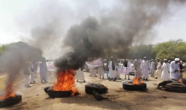 Sudan'da hükümete karşı isyan büyüyor