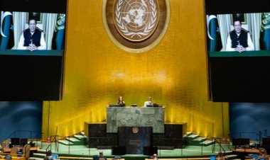 Pakistan Başbakanı Han, BM kürsüsünden İslamofobi ile mücadele çağrısı yaptı