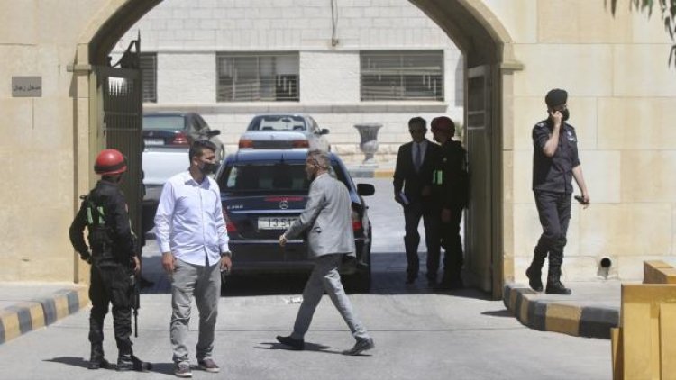 Ürdün'de eski Kraliyet Divanı Başkanı Avadallah'ın hapis cezası onandı
