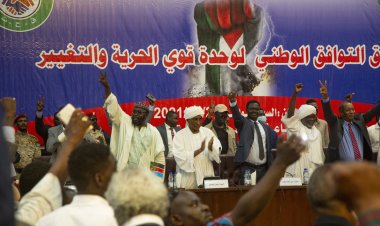 Sudan'da siyasi gruplar ve silahlı hareketler 'Misak-ı Vatani' anlaşması imzaladı