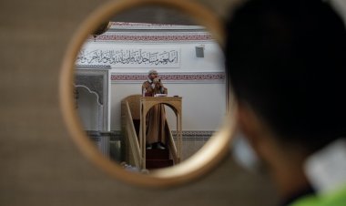 Fransa 'şehitlik' ve 'şeriatı' teşvik ettiği iddiasıyla Allonnes Camii'ni kapatma kararı aldı