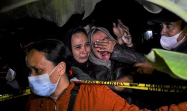 Endonezya'da nehir temizlemeye giden 11 çocuk boğuldu