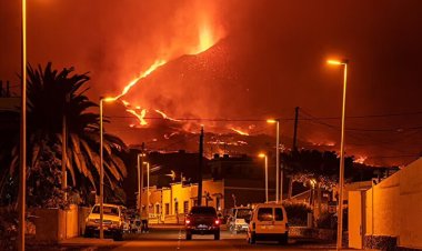 La Palma Adası'nda volkandan çıkan lavlar 33 günde 2 bin 185 binayı kül etti