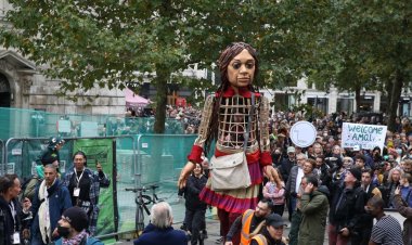 Mülteci çocukların simgesi Küçük Amal Londra'da