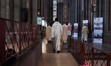 Fransa'da bir rahip hakkında 2 çocuğa cinsel saldırıdan soruşturma açıldı