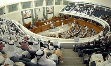 Kuveyt'te hükümet istifa etti